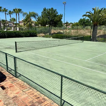 Beautiful For Rent In Quinta Do With Excellent Facilities Close To And Beach. 아파트 *