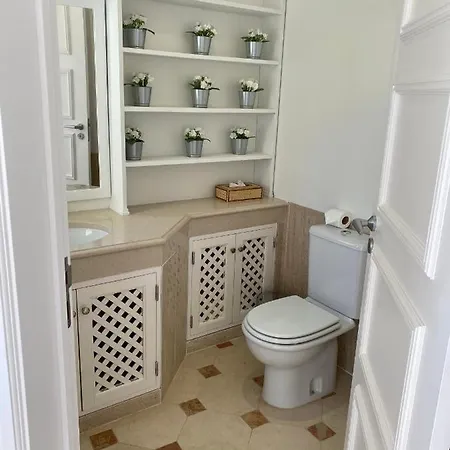 Beautiful For Rent In Quinta Do With Excellent Facilities Close To And Beach. 아파트