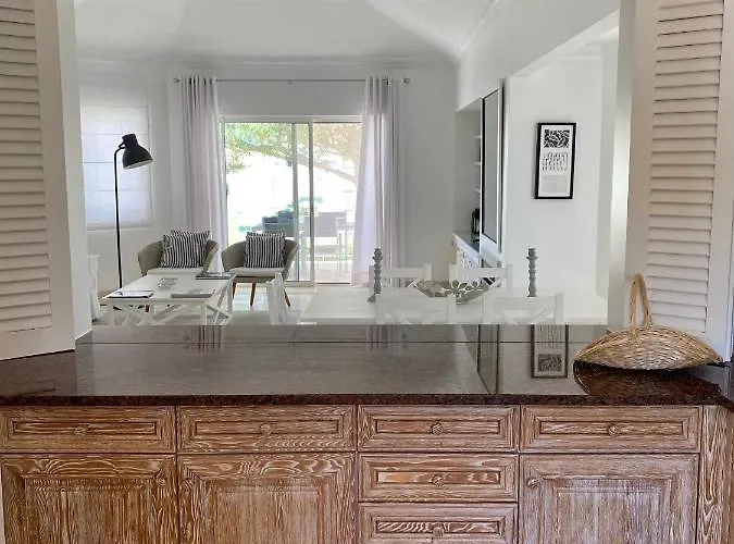 Апартаменты Beautiful For Rent In Quinta Do With Excellent Facilities Close To And Beach.