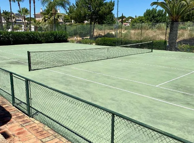 Beautiful For Rent In Quinta Do With Excellent Facilities Close To And Beach. Апартаменты *