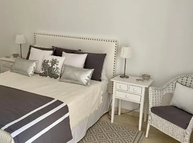 Апартаменты Beautiful For Rent In Quinta Do With Excellent Facilities Close To And Beach. *
