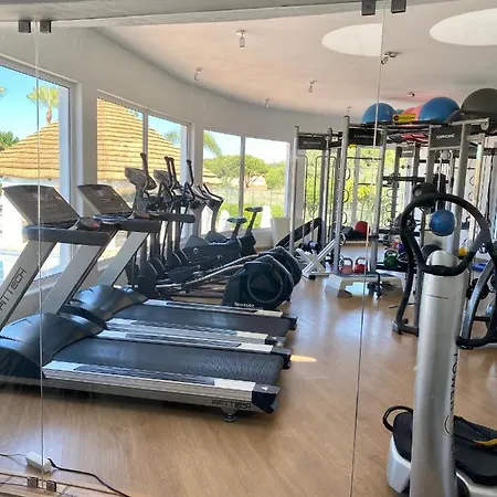 Beautiful For Rent In Quinta Do With Excellent Facilities Close To And Beach. * キンタ・ド・ラーゴ