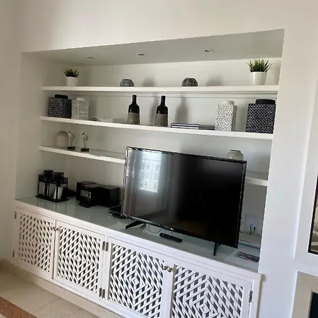 Beautiful For Rent In Quinta Do With Excellent Facilities Close To And Beach. キンタ・ド・ラーゴ