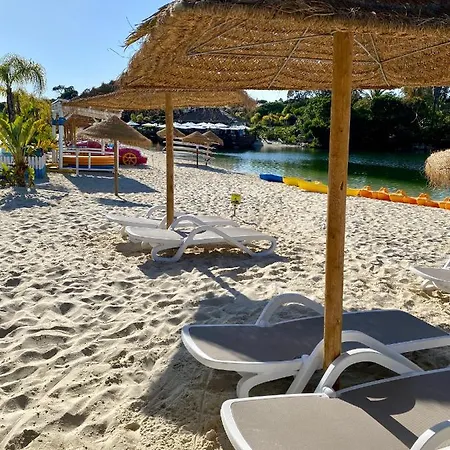Beautiful For Rent In Quinta Do With Excellent Facilities Close To And Beach. Apartament